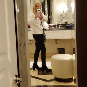 Meet your Posher, Therese